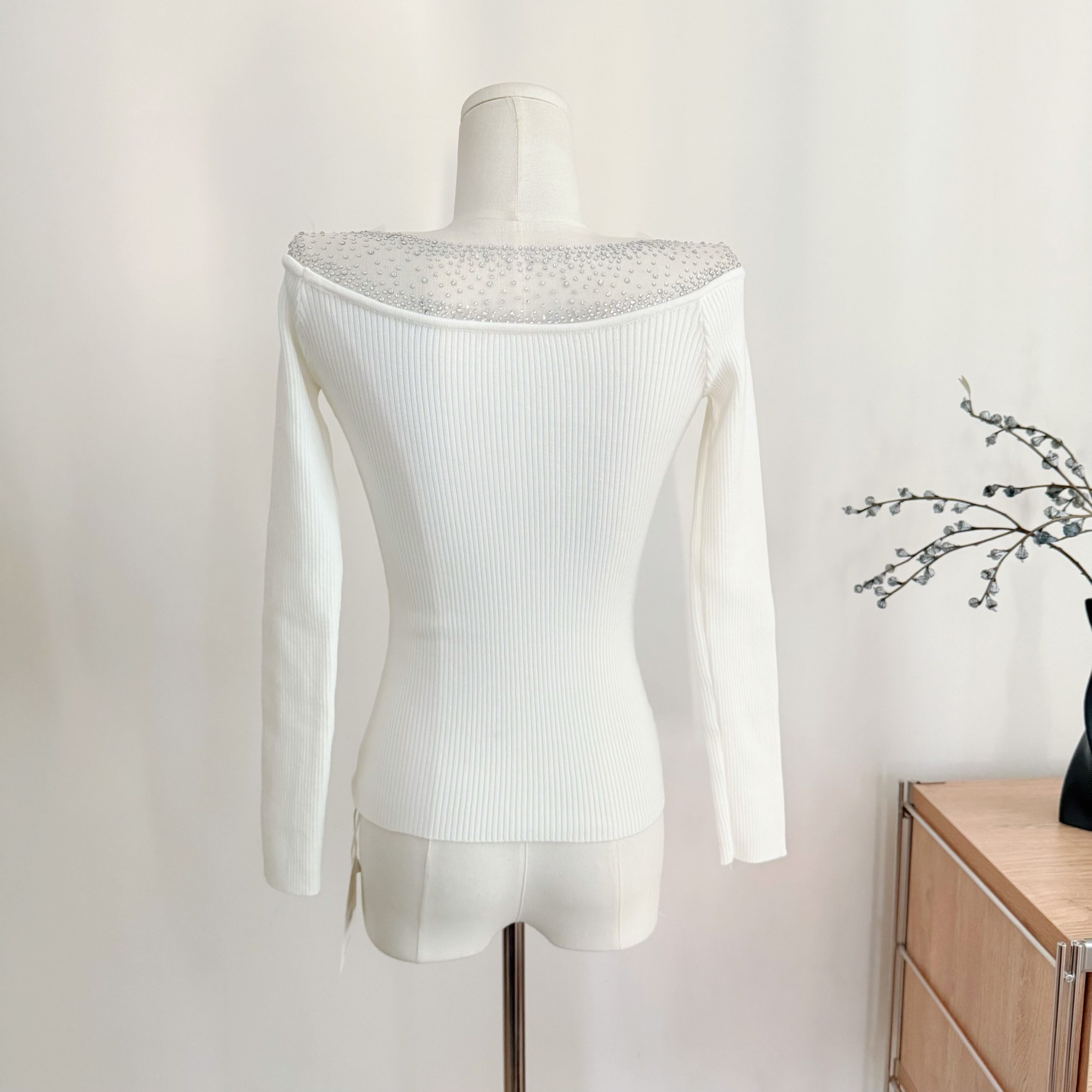 1764403836019_AtagEA.jpeg Aurora Dream Embellished Knit Top with Wool for Women